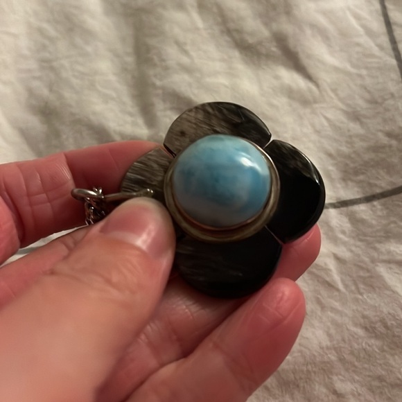 LARIMAR and sterling silver flower necklace from D.R. - Picture 3 of 3